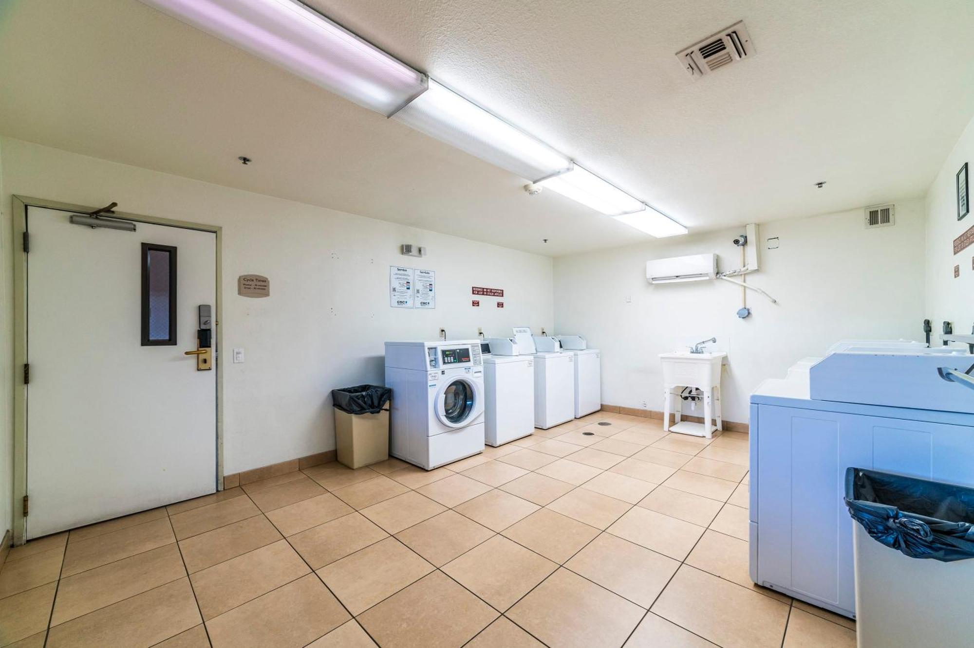 Metro Phx 1Bedroom Apartment Phoenix Eksteriør bilde